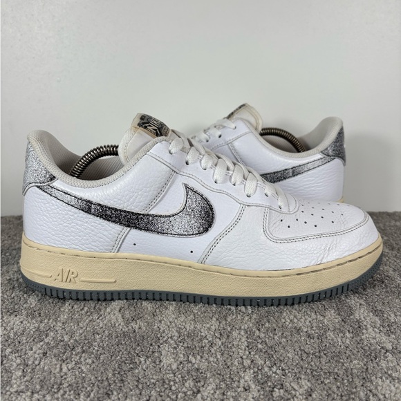 Nike Men’s Air Force 1 Low 50 Years of Hip-Hop Size 10.5 White/Grey |DV7183-100| - Picture 3 of 8